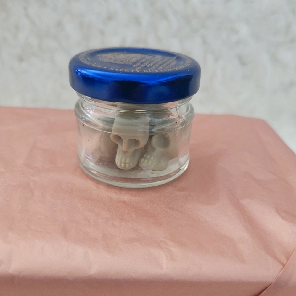 Mini "Jar of Skulls" Novelty